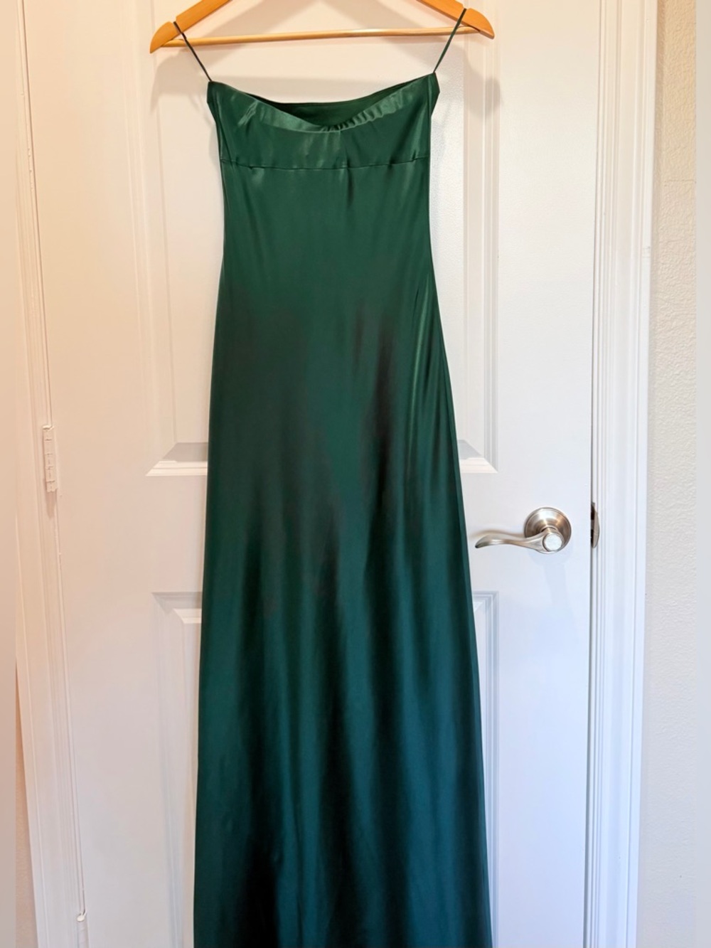 Reformation Oren Silk Dress In Forest, NWOT, NEVER WORN, NO FLAWS. - Picture 4 of 12